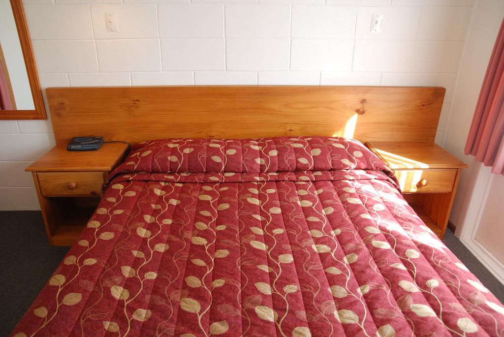 Manhattan Lodge Motel Hamilton Habitación foto