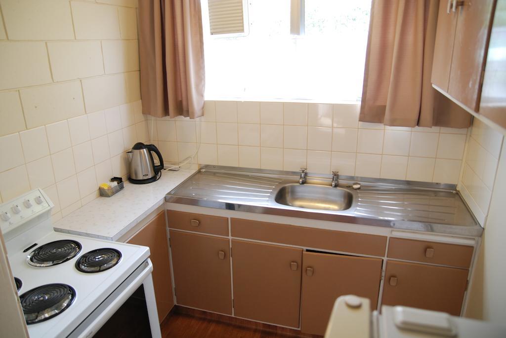 Manhattan Lodge Motel Hamilton Habitación foto