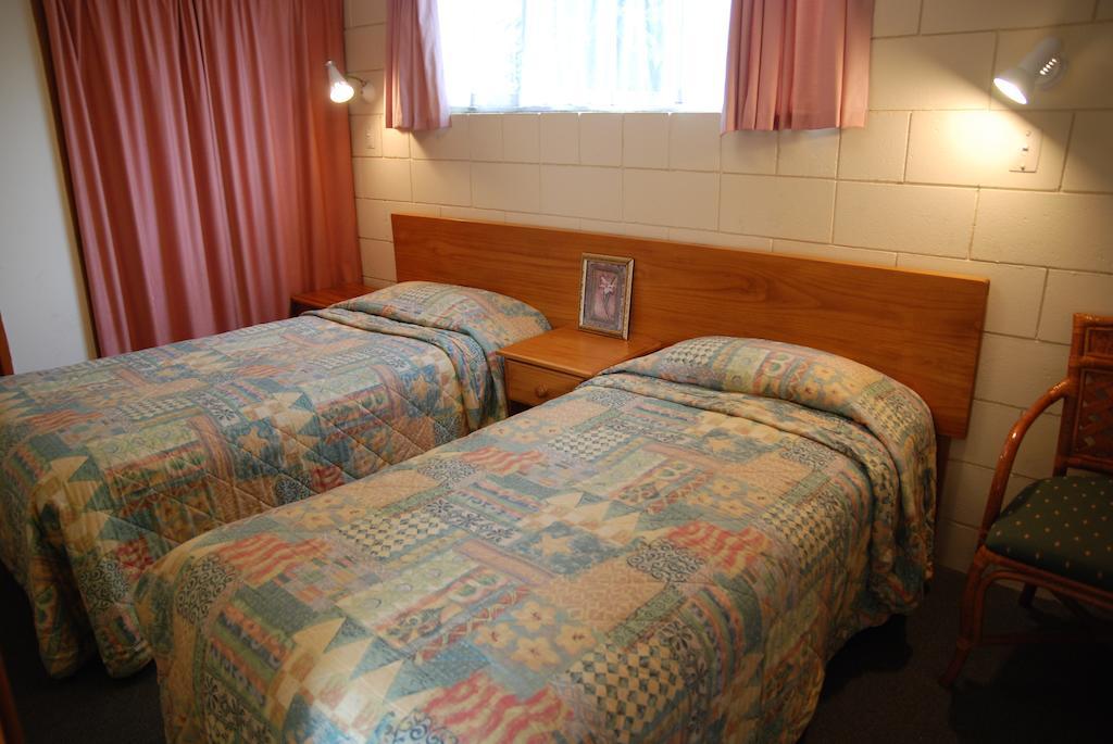 Manhattan Lodge Motel Hamilton Habitación foto